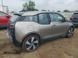 2017 BMW i3 with VIN WBY1Z8C30HV893329, listed as a Copart auction lot 64370455 with 59,151 mi miles and Clean title. Bid and sale history available at DreamBid. Image 3.