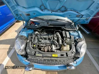 2014 MINI Convertible S z VIN WMWZP3C57ET706977, wystawiony jako Copart lot #45777855 z przebiegiem 77 175 mil mil oraz Czysty tytuł • Clean title. Historia ofert i sprzedaży dostępna na DreamBid. Obrazek 7.