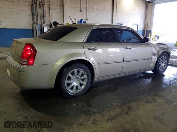 2008 Chrysler 300 C Hemi with VIN 2C3LA63H68H252541, listed as a Copart auction lot 49730295 with 87,741 mi miles and Clean Title. Bid and sale history available at carsss.com. Image 3.
