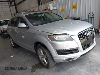 2014 Audi Q7 Premium Plus z VIN WA1LGAFE8ED004177, wystawiony jako IAAI lot #42757437 z przebiegiem 183 830 mil mil oraz . Historia ofert i sprzedaży dostępna na DreamBid. Obrazek 1.