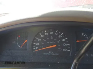 1995 Toyota Tacoma with VIN 4TAUN53B5SZ009400, listed as a IAAI auction lot 41737019 with 186,942 mi miles and . Bid and sale history available at DreamBid. Image 7.