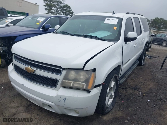 2007 Chevrolet Suburban LTZ with VIN 3GNFC160X7G132811, listed as a IAAI auction lot 41849787 with 1 mi miles. Bid and sale history available at carsss.com. Image 18.