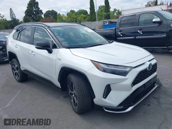2024 Toyota RAV4 XSE with VIN JTMEB3FV6RD186007, listed as a IAAI auction lot 42405033 with 3,170 mi miles and . Bid and sale history available at DreamBid. Image 1.