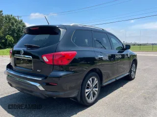 2017 Nissan Pathfinder SV z VIN 5N1DR2MN7HC694474, wystawiony jako Copart lot #59940715 z przebiegiem 136 706 mil mil oraz Czysty tytuł • Clean title. Historia ofert i sprzedaży dostępna na DreamBid. Obrazek 4.