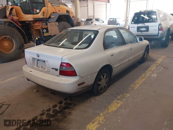1994 Honda Accord EX with VIN JHMCD5654RC081998, listed as a IAAI auction lot 42052781 with 148,095 mi miles and . Bid and sale history available at carsss.com. Image 4.