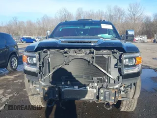 2017 GMC Sierra 2500HD SLT with VIN 1GT12TEY1HF213286, listed as a IAAI auction lot 41696875 with 55,047 mi miles. Bid and sale history available at carsss.com. Image 13.