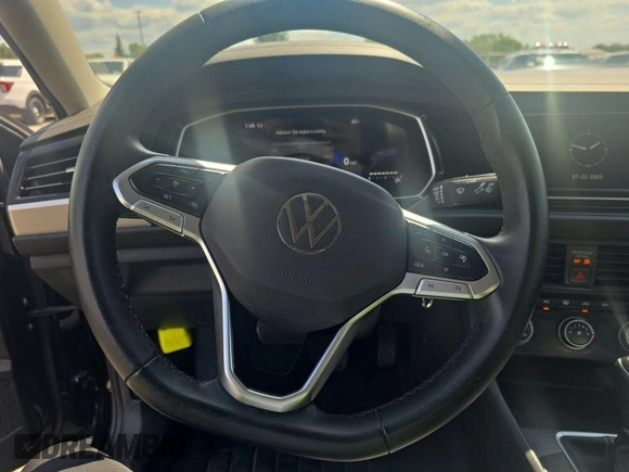 2024 Volkswagen Jetta S with VIN 3VW5M7BU0RM075730, listed as a IAAI auction lot 42813480 with 29,735 mi miles and . Bid and sale history available at DreamBid. Image 1.