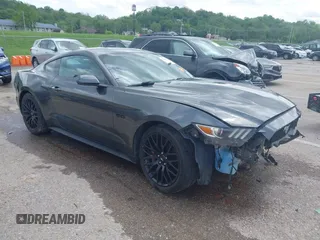 2017 Ford Mustang GT z VIN 1FA6P8CFXH5246997, wystawiony jako IAAI lot #42167513 z przebiegiem 95 496 mil mil oraz . Historia ofert i sprzedaży dostępna na DreamBid. Obrazek 1.
