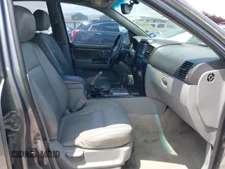 2007 Kia Sorento EX with VIN KNDJD736175693580, listed as a IAAI auction lot 42101625 with 230,030 mi miles and . Bid and sale history available at DreamBid. Image 5.