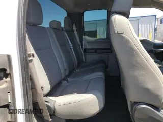 2015 Ford F-150 XL with VIN 1FTEX1CP7FKE77571, listed as a Copart auction lot 58248885 with 308,931 mi miles and Clean title. Bid and sale history available at DreamBid. Image 10.