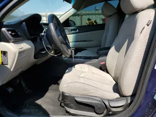 2016 Kia Optima LX с VIN 5XXGT4L30GG012015, выставлен на аукционе Copart как лот 64810855 с пробегом 139 023 миль миль и Списание • Salvage title. История ставок и продаж доступна на DreamBid. Изображение 7.