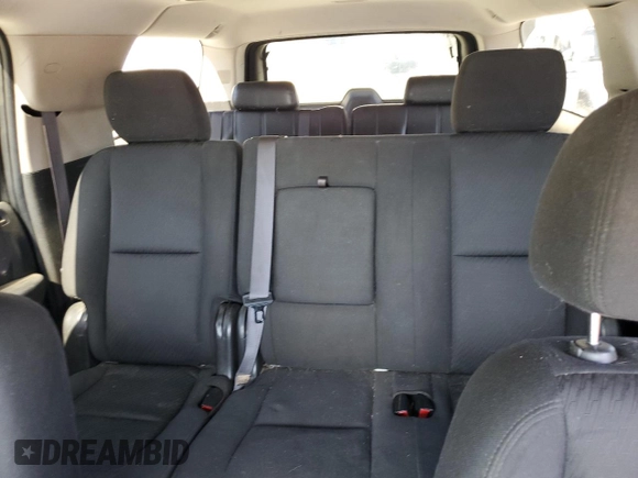 2011 Chevrolet Suburban LS z VIN 1GNSCHE0XBR383295, wystawiony jako Copart lot #60819305 z przebiegiem 133 643 mil mil oraz Szkoda całkowita • Salvage title. Historia ofert i sprzedaży dostępna na DreamBid. Obrazek 10.