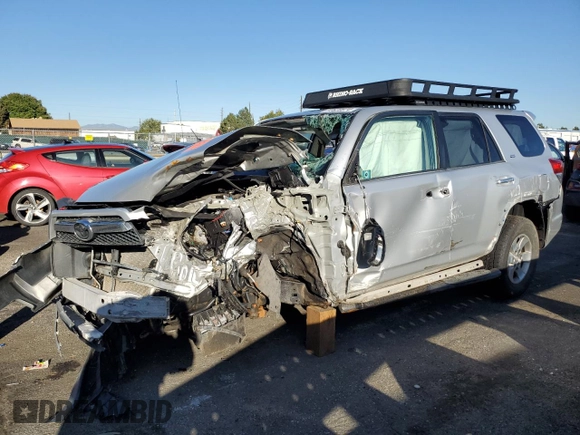 2010 Toyota 4Runner Trail z VIN JTEBU5JR2A5010939, wystawiony jako Copart lot #72620674 z przebiegiem Nie podano mil oraz Nie do naprawy • Non repairable. Historia ofert i sprzedaży dostępna na DreamBid. Obrazek 1.