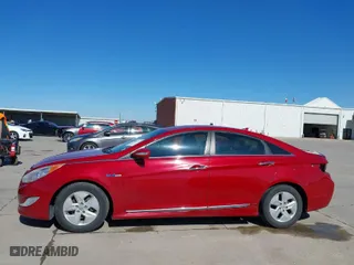 2012 Hyundai Sonata Hybrid with VIN KMHEC4A46CA031981, listed as a IAAI auction lot 41667772 with 178,004 mi miles. Bid and sale history available at carsss.com. Image 15.
