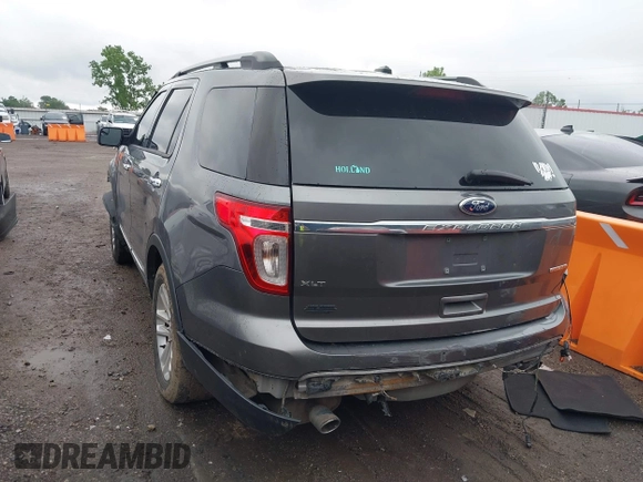 2014 Ford Explorer XLT z VIN 1FM5K7D82EGC57485, wystawiony jako IAAI lot #42194541 z przebiegiem 228 795 mil mil oraz . Historia ofert i sprzedaży dostępna na DreamBid. Obrazek 3.