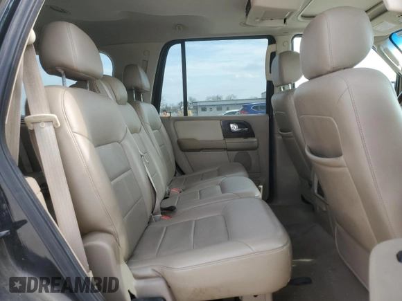 2006 Ford Expedition Limited with VIN 1FMFU19516LA63047, listed as a Copart auction lot 45813775 with 255,056 mi miles and Clean Title. Bid and sale history available at carsss.com. Image 11.