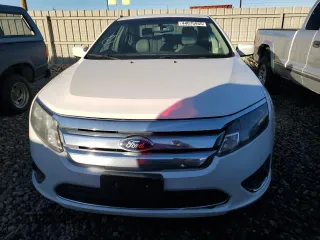2011 Ford Fusion SEL with VIN 3FAHP0JG2BR324800, listed as a Copart auction lot 44075955 with 155,890 mi miles and Salvage Title. Bid and sale history available at DreamBid. Image 5.