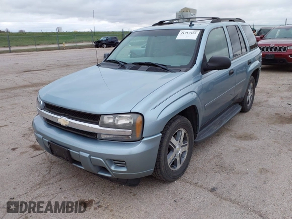 2006 Chevrolet TrailBlazer with VIN 1GNDT13S862319128, listed as a IAAI auction lot 41919453 with 182,628 mi miles and . Bid and sale history available at DreamBid. Image 2.