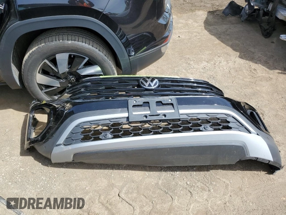 2025 Volkswagen Atlas SE with VIN 1V2WE2CAXSC201609, listed as a Copart auction lot 50096175 with 9,408 mi miles and Clean title. Bid and sale history available at DreamBid. Image 13.