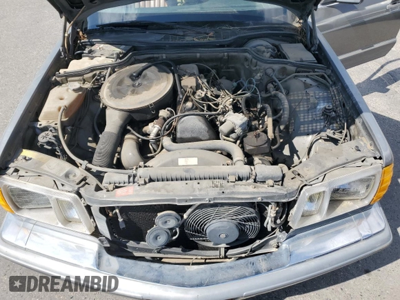 1984 Mercedes-Benz 300 SD with VIN WDBCB20A0EA082551, listed as a Copart auction lot 54059855 with 169,704 mi miles and Clean Title. Bid and sale history available at DreamBid. Image 11.