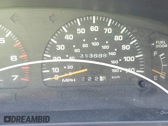 1998 Toyota 4Runner SR5 z VIN JT3GN86RXW0084099, wystawiony jako IAAI lot #42289061 z przebiegiem 213 688 mil mil oraz . Historia ofert i sprzedaży dostępna na DreamBid. Obrazek 7.