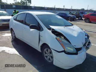 2008 Toyota Prius with VIN JTDKB20U483381640, listed as a IAAI auction lot 41976518 with 177,557 mi miles. Bid and sale history available at carsss.com. Image 1.