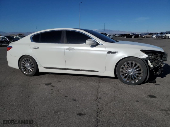 2017 Kia K900 Luxury with VIN KNALW4D40H6036115, listed as a Copart auction lot 46630905 with 85,964 mi miles and Salvage Title. Bid and sale history available at carsss.com. Image 4.
