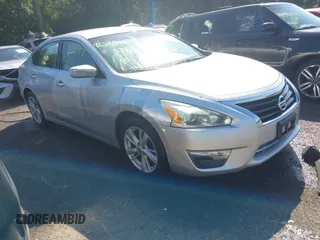 2013 Nissan Altima SV with VIN 1N4AL3AP7DC104598, listed as a IAAI auction lot 42529267 with 131,094 mi miles and . Bid and sale history available at DreamBid. Image 1.