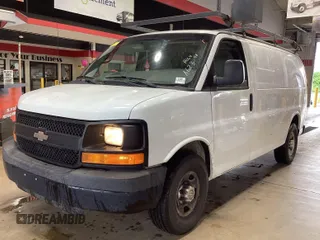 2015 Chevrolet Express Cargo z VIN 1GCWGFCF4F1205400, wystawiony jako IAAI lot #42354463 z przebiegiem 238 130 mil mil oraz . Historia ofert i sprzedaży dostępna na DreamBid. Obrazek 1.
