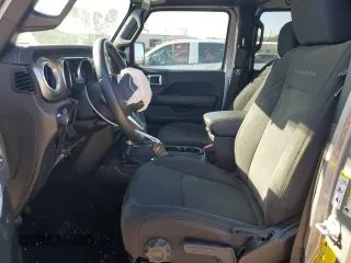 2019 Jeep Wrangler Unlimited Sahara with VIN 1C4HJXEN6KW600129, listed as a Copart auction lot 45814405 with 110,004 mi miles and Salvage Title. Bid and sale history available at carsss.com. Image 7.