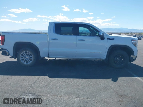 2023 GMC Sierra 1500 SLT z VIN 3GTUUDE86PG103392, wystawiony jako IAAI lot #42272800 z przebiegiem 25 545 mil mil oraz . Historia ofert i sprzedaży dostępna na DreamBid. Obrazek 13.