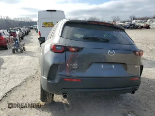 2023 Mazda CX-50 S Preferred Plus z VIN 7MMVABCM1PN108900, wystawiony jako Copart lot #37150303 z przebiegiem Nie podano mil oraz . Historia ofert i sprzedaży dostępna na DreamBid. Obrazek 6.