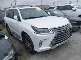 2018 Lexus LX 570 z VIN JTJHY7AX6J4265951, wystawiony jako IAAI lot #41919574 z przebiegiem 59 314 mil mil oraz . Historia ofert i sprzedaży dostępna na DreamBid. Obrazek 1.