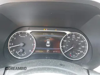 2024 Nissan Sentra SV z VIN 3N1AB8CV7RY219189, wystawiony jako IAAI lot #42240272 z przebiegiem 50 482 mil mil oraz . Historia ofert i sprzedaży dostępna na DreamBid. Obrazek 7.