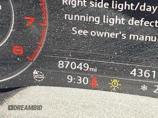 2017 Audi Q7 Premium Plus z VIN WA1LAAF75HD016214, wystawiony jako IAAI lot #41775329 z przebiegiem 87 049 mil mil oraz . Historia ofert i sprzedaży dostępna na DreamBid. Obrazek 15.