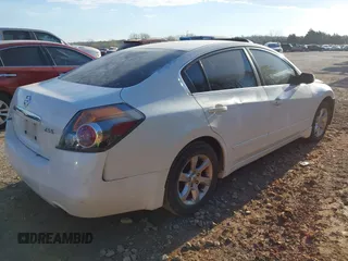 2008 Nissan Altima 2.5 S with VIN 1N4AL21E08N407922, listed as a IAAI auction lot 41889923 with 284,414 mi miles. Bid and sale history available at carsss.com. Image 4.