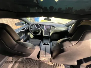 2017 Tesla Model S 60 with VIN 5YJSA1E15HF219286, listed as a Copart auction lot 84771024 with 43,259 mi miles and Salvage title. Bid and sale history available at DreamBid. Image 9.