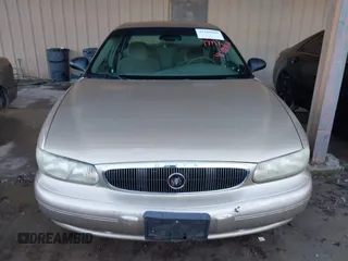 2005 Buick Century Custom with VIN 2G4WS52J751100465, listed as a IAAI auction lot 41588966 with 218,631 mi miles and . Bid and sale history available at carsss.com. Image 6.