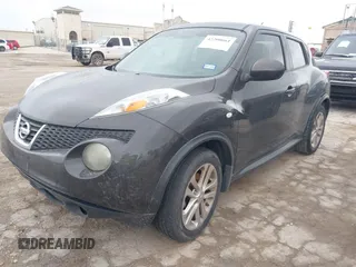 2013 Nissan Juke SV with VIN JN8AF5MR4DT202647, listed as a IAAI auction lot 42200661 with 145,152 mi miles. Bid and sale history available at carsss.com. Image 2.