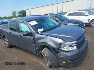 2024 Ford Maverick XLT z VIN 3FTTW8J94RRB08612, wystawiony jako IAAI lot #40204847 z przebiegiem 877 mil mil oraz . Historia ofert i sprzedaży dostępna na DreamBid. Obrazek 1.