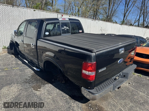 2006 Ford F-150 XLT with VIN 1FTPW12566FA26510, listed as a IAAI auction lot 42075086 with 182,139 mi miles. Bid and sale history available at carsss.com. Image 3.
