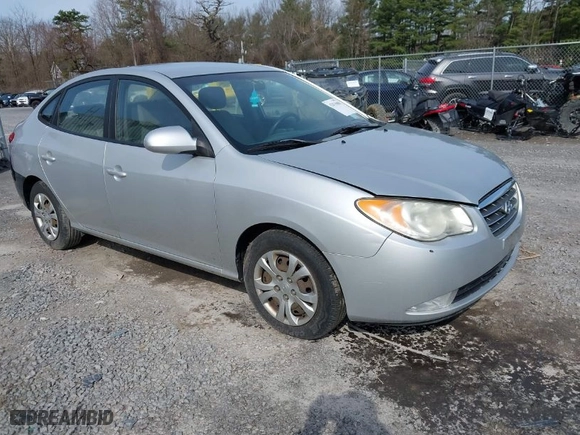 2009 Hyundai Elantra GLS with VIN KMHDU46D09U796385, listed as a IAAI auction lot 42075080 with 194,221 mi miles. Bid and sale history available at carsss.com. Image 1.