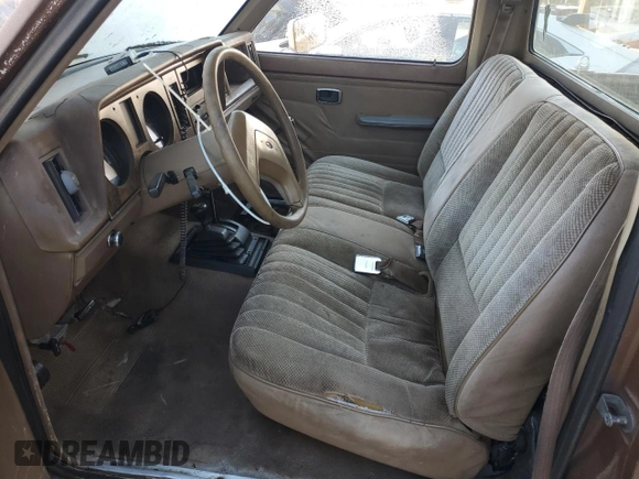 1986 Ford Ranger with VIN 1FTCR11T3GUA76445, listed as a Copart auction lot 42057615 with 25,238 mi miles and Clean Title. Bid and sale history available at DreamBid. Image 7.