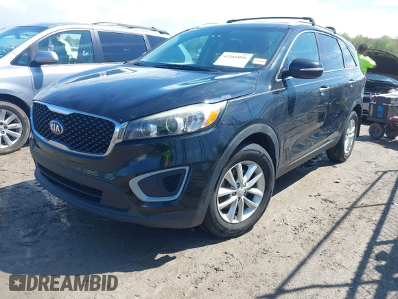 2017 Kia Sorento LX with VIN 5XYPG4A31HG264635, listed as a IAAI auction lot 42181056 with 163,493 mi miles and . Bid and sale history available at carsss.com. Image 17.