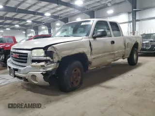 2004 GMC Sierra 1500 SLT with VIN 1GTEK19T34E303429, listed as a Copart auction lot 47362015 with 184,254 mi miles and Clean Title. Bid and sale history available at carsss.com. Image 1.