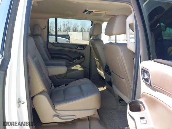 2016 Chevrolet Suburban LT with VIN 1GNSKHKC7GR172516, listed as a IAAI auction lot 41680550 with 237,270 mi miles. Bid and sale history available at carsss.com. Image 8.