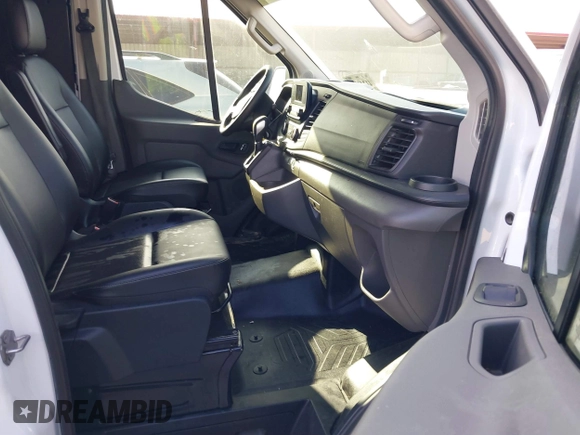2023 Ford Transit Cargo с VIN 1FTBR2CG4PKB83534, выставлен на аукционе IAAI как лот 41243389 с пробегом 5 507 миль миль и . История ставок и продаж доступна на DreamBid. Изображение 5.