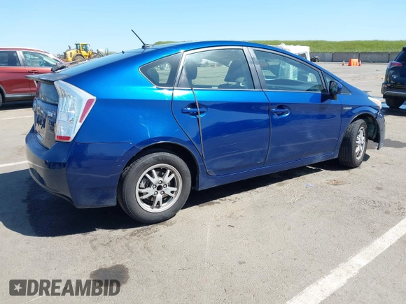2010 Toyota Prius II with VIN JTDKN3DUXA0145833, listed as a IAAI auction lot 41992320 with 196,086 mi miles. Bid and sale history available at carsss.com. Image 4.