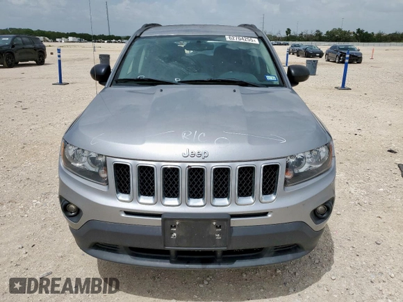 2017 Jeep Compass Sport с VIN 1C4NJCBA0HD147935, выставлен на аукционе Copart как лот 62704255 с пробегом 136 711 миль миль и Списание • Salvage title. История ставок и продаж доступна на DreamBid. Изображение 5.