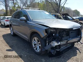2017 Audi Q7 Premium Plus z VIN WA1LAAF74HD011666, wystawiony jako IAAI lot #42096244 z przebiegiem 89 823 mil mil oraz . Historia ofert i sprzedaży dostępna na DreamBid. Obrazek 1.